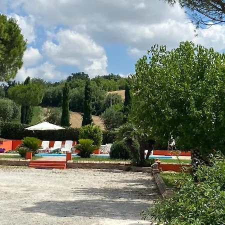 Vakantiehuis Casale Monte Amato *